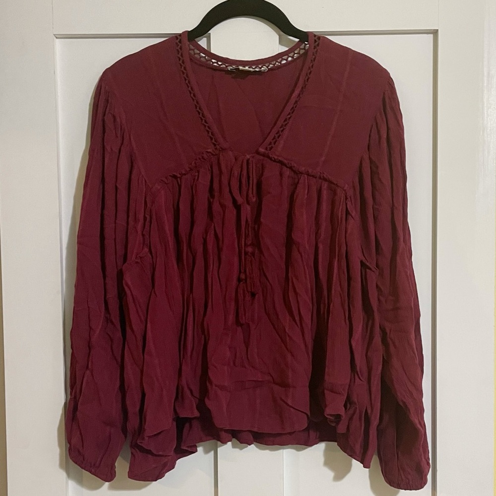 Long sleeve. American Eagle. Size S.